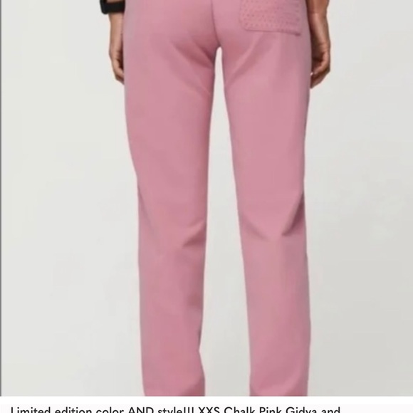 NWT figs Gidya Henley top and Mombasa slim pants size (M) - Picture 6 of 7